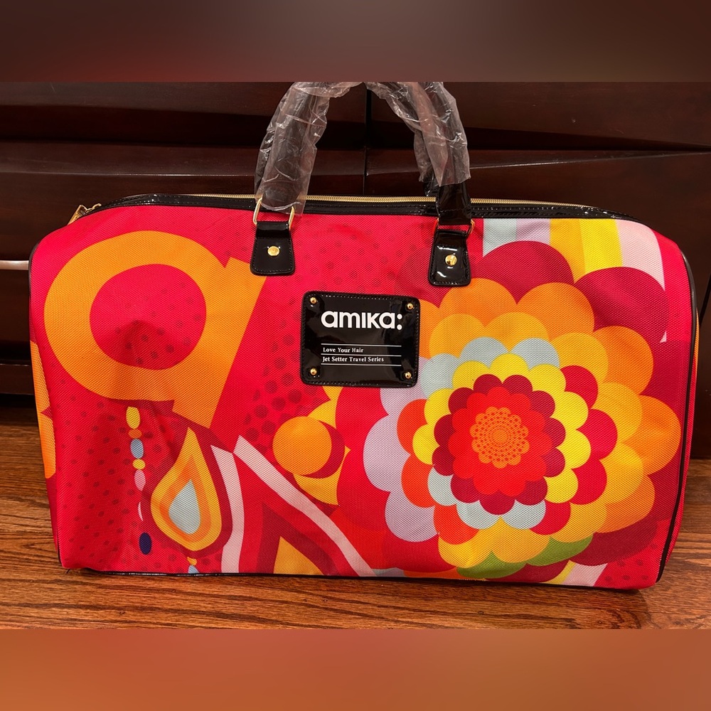Amika duffel bag: Jet setter travel series